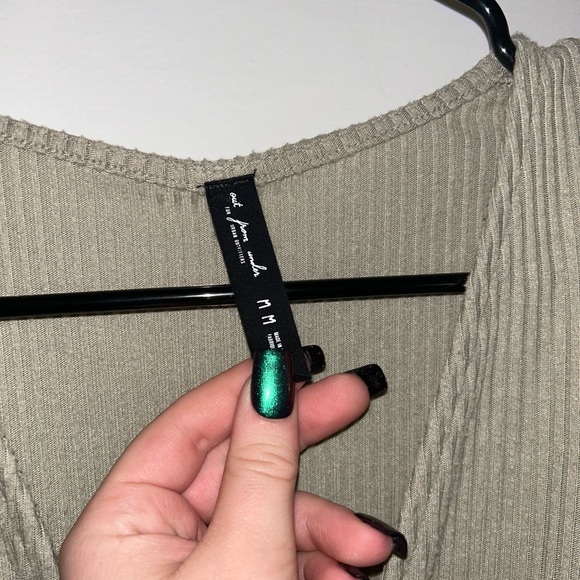 URBAN OUTFITTERS OUT FROM UNDER ROMPER - Picture 5 of 5